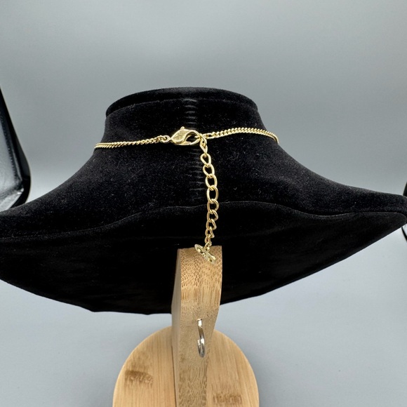 Christian Dior Gold Logo Round Rhinestone Pendant Necklace CD Charm - Picture 8 of 12